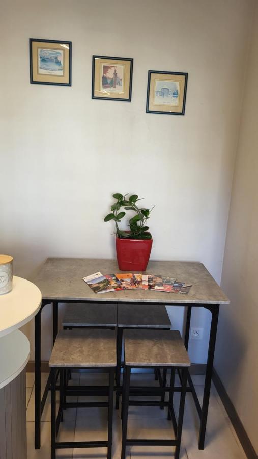Appartement Jolie Vue Wifi Besançon Eksteriør bilde